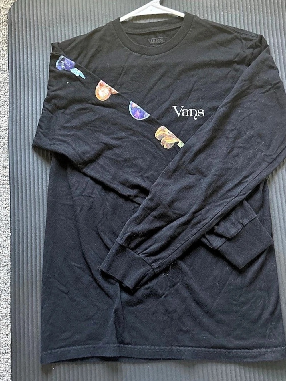 Vans Long Sleeve Graphic Tee in Black